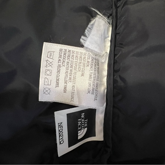 Vintage The North Face puffer down coat. - Picture 4 of 6